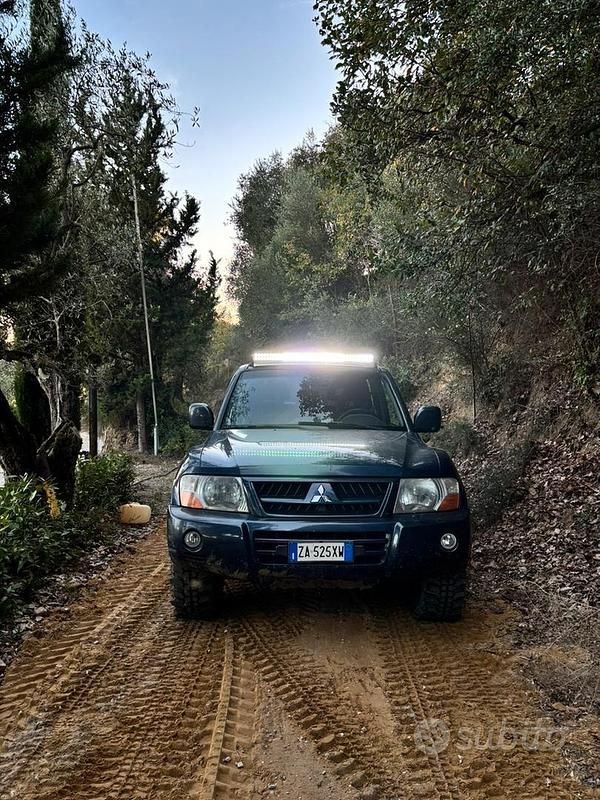 Usata Mitsubishi Pajero 180 CV (132 kW) 2005 SUV