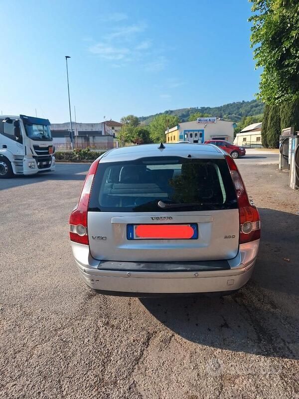 Usata Volvo V50 136 CV (100 kW) 2006 Grigio Station wagon