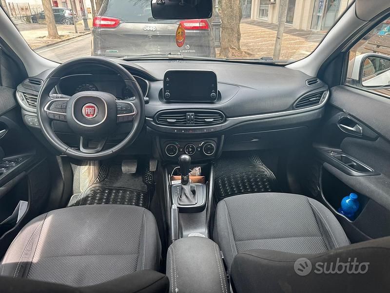 Usata Fiat Tipo 120 CV (88 kW) 2016 Bianco Berlina