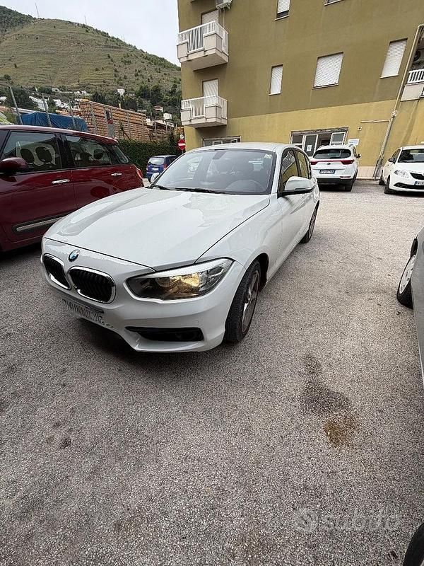 Usata BMW 116 122 CV (89 kW) 2017 Bianco Utilitaria