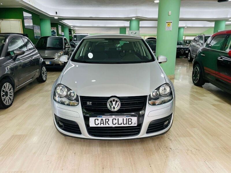 Usato 2008 VW Golf V 1.9 Diesel 106 CV (6.900 €)