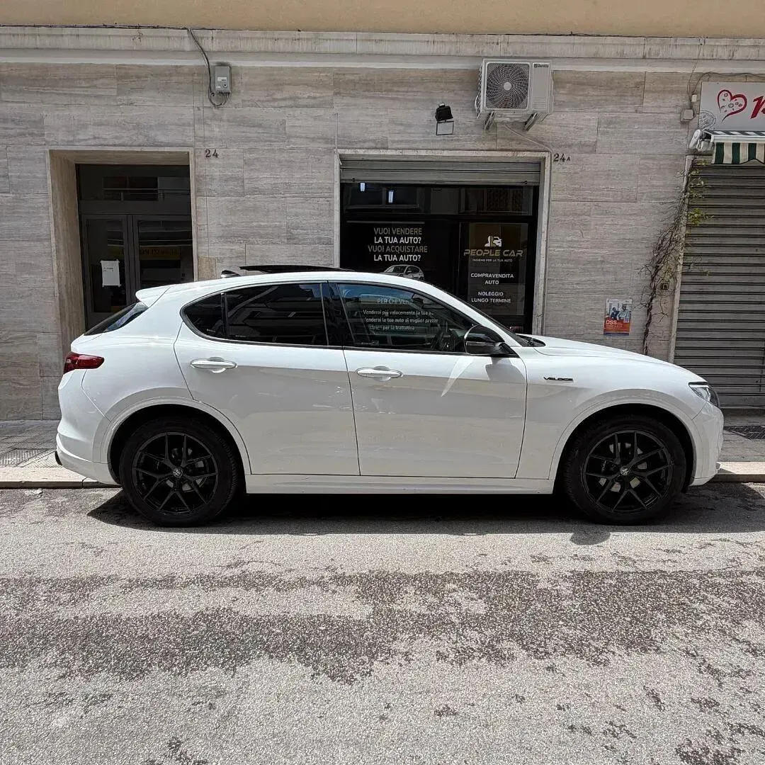 Usata Alfa Romeo Stelvio Veloce 210 CV (154 kW) 2020 Bianco SUV