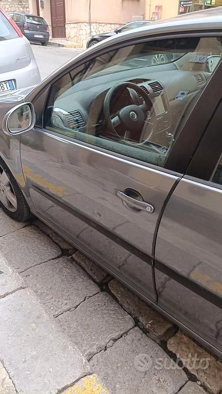 Usata VW Golf V 2005 Utilitaria