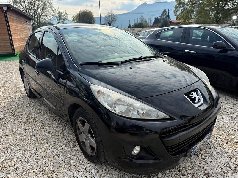 Usata Peugeot 207 90 CV (66 kW) 2010 Nero Berlina