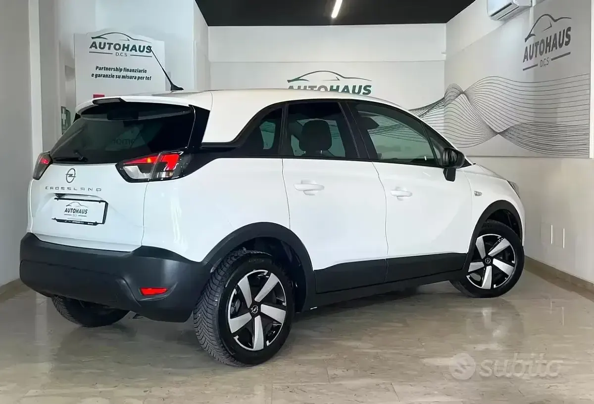 Usata Opel Crossland 83 CV (61 kW) 2022 Bianco SUV