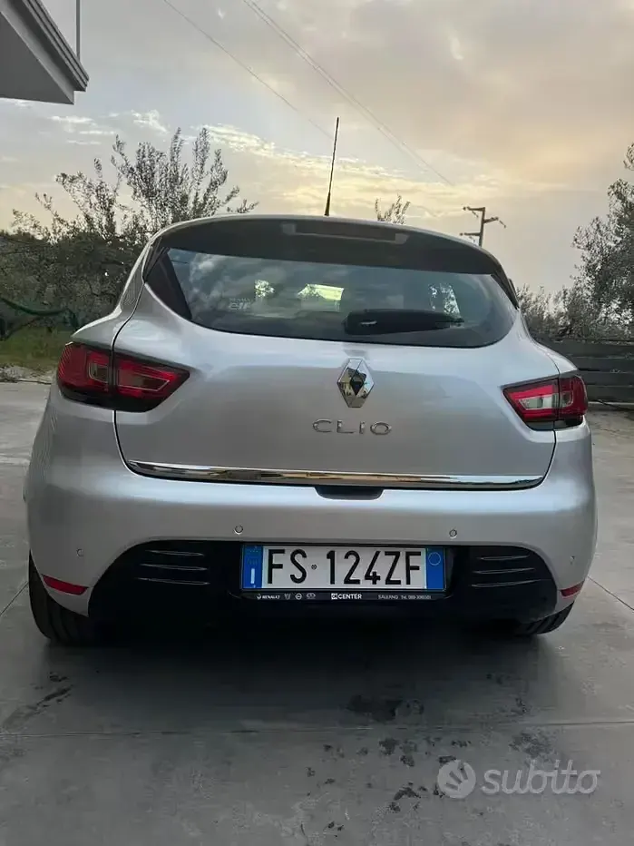 Usata Renault Clio IV 75 CV (55 kW) 2018 Grigio Berlina