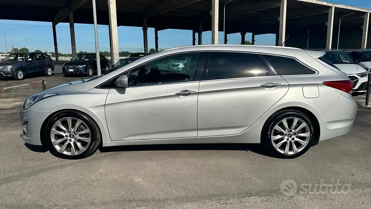 Usata Hyundai i40 Style 136 CV (100 kW) 2012 Argento Station wagon