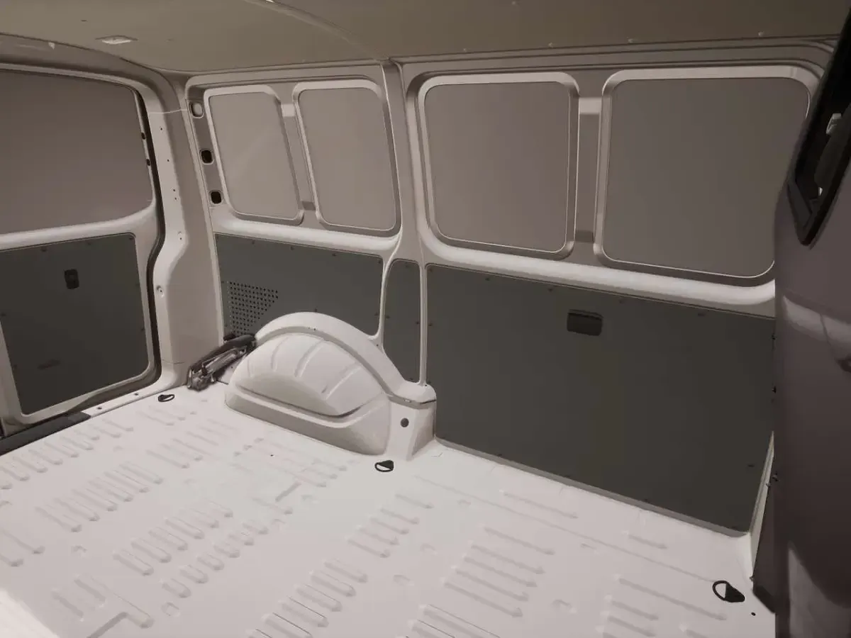 Usata VW T7 Business 110 CV (80 kW) 2024 Bianco candy Furgone