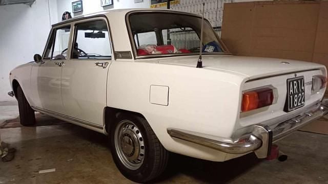 Usata Alfa Romeo 1750 112 CV (82 kW) 1970 Bianco Berlina