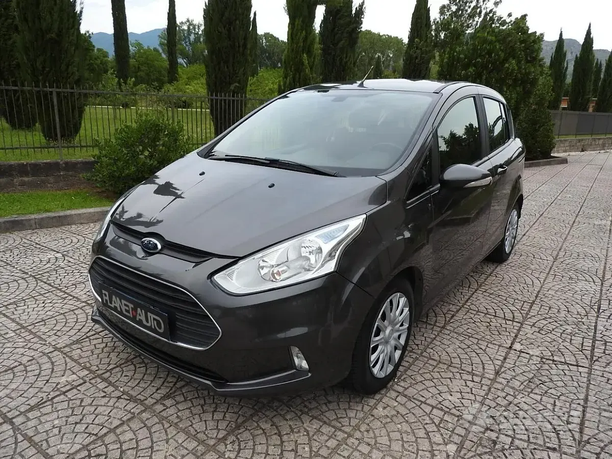 Usata Ford B-MAX 75 CV (55 kW) 2017 Grigio Monovolume