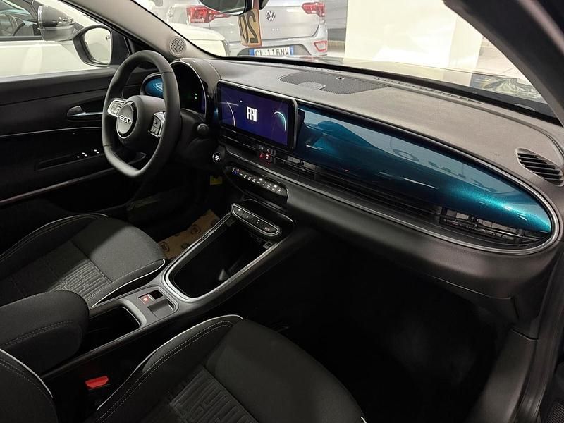 Nuova Fiat 600 100 CV (73 kW) 2025 Blu Berlina