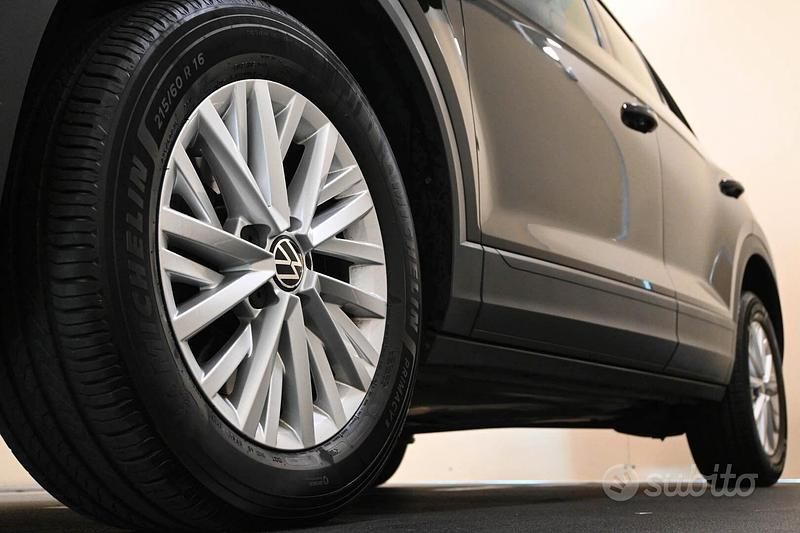 Usata VW T-Roc Life 150 CV (110 kW) 2022 Nero SUV