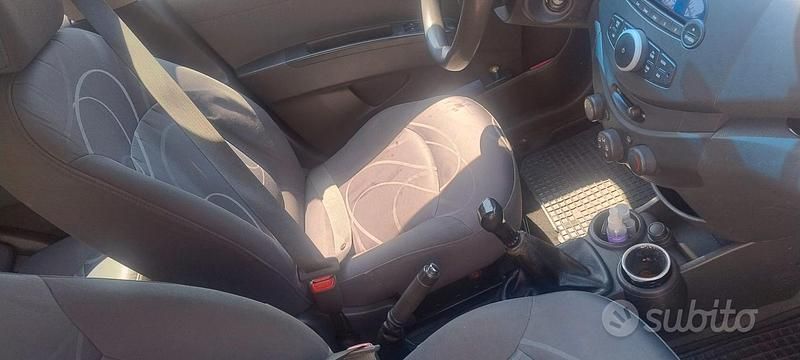 Usata Chevrolet Spark 68 CV (50 kW) 2010 Grigio Utilitaria