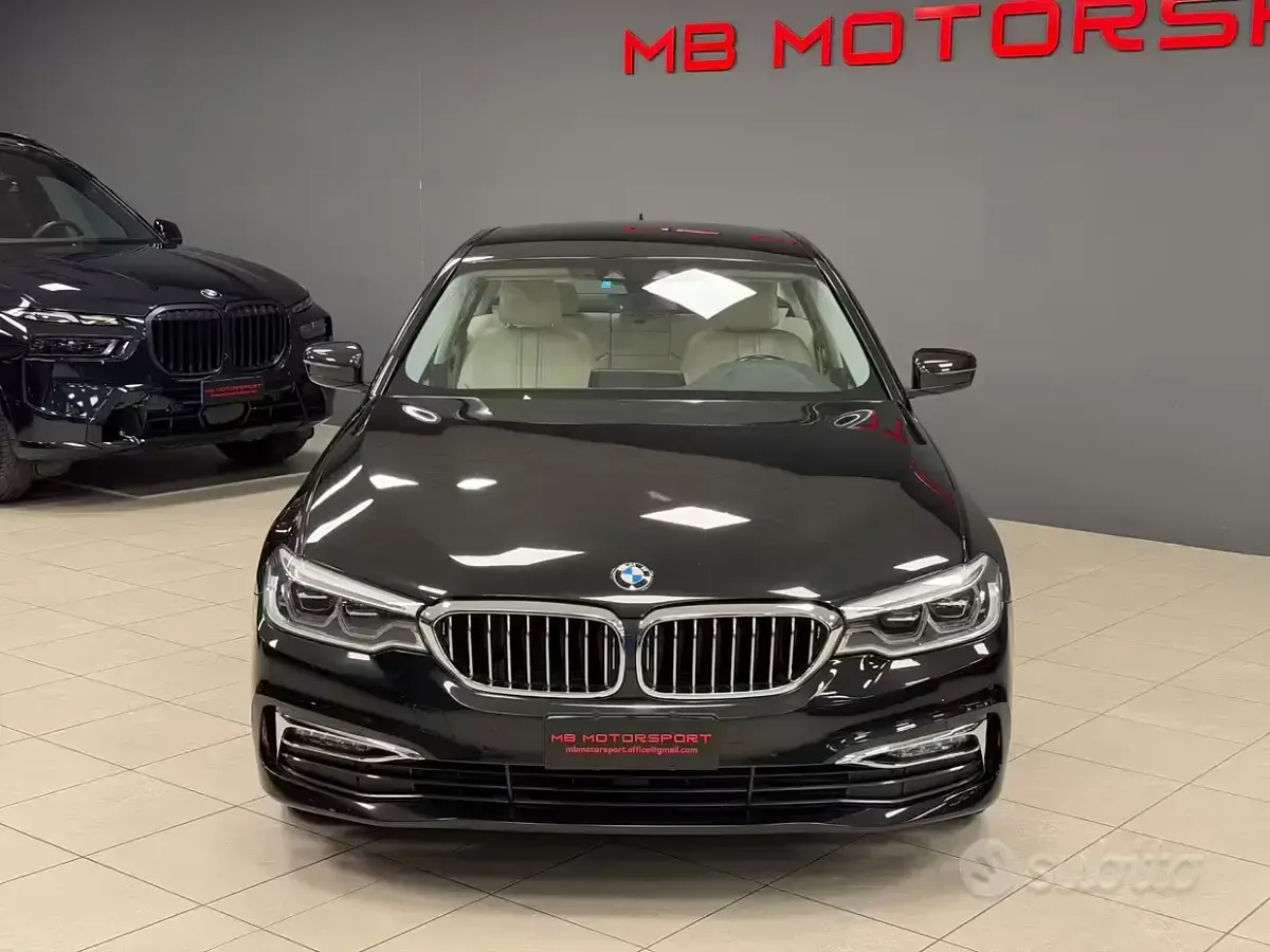 Usata BMW 520 Luxury Line 190 CV (139 kW) 2019 Nero Berlina