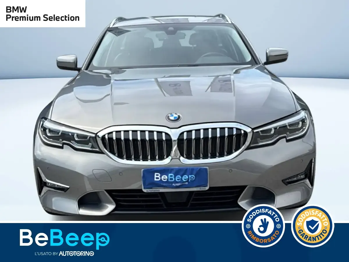 Usata BMW 320 Luxury Line 190 CV (139 kW) 2021 Grigio metallizzato Station wagon