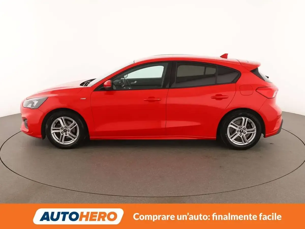 Brugt Ford Focus ST-Line 125 HK (91 kW) 2020 Rød Sedan
