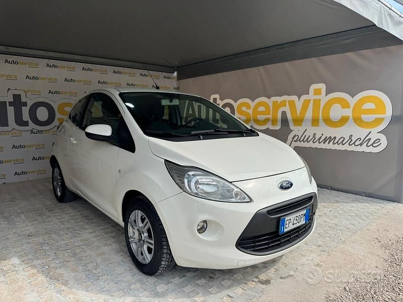 Bianco Usata 2013 Ford Ka Tre volumi | 5999 € (Cara) - Immagine 1/4