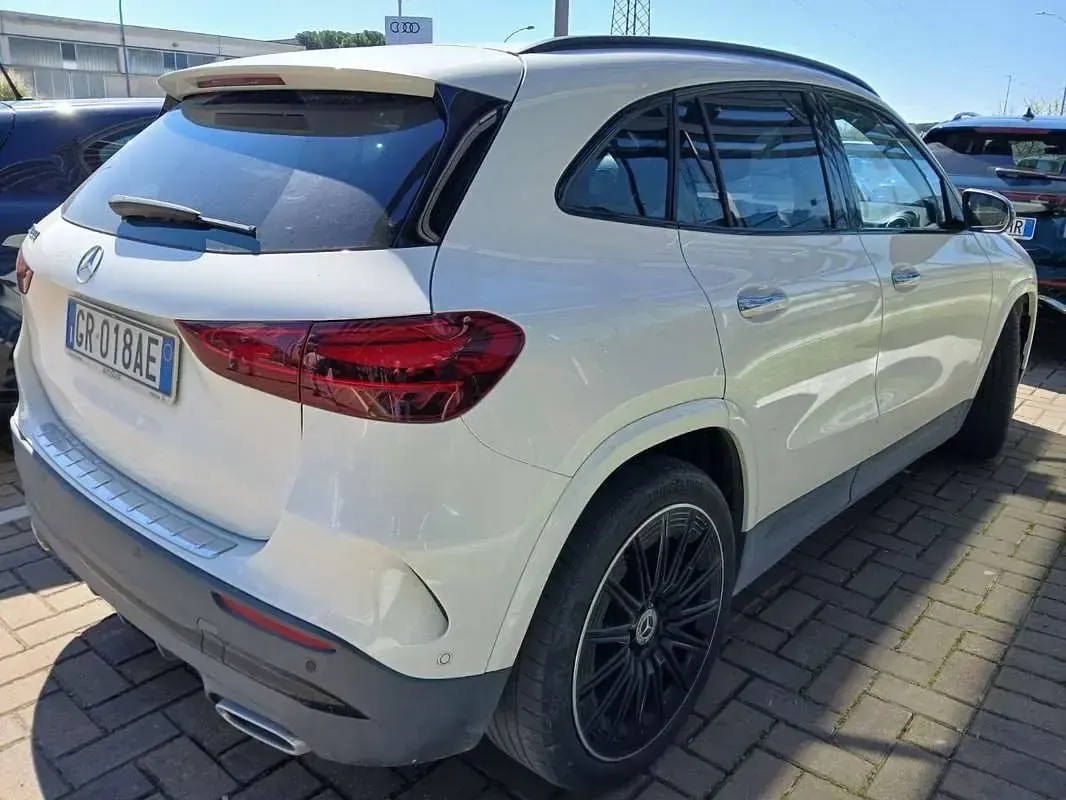Usata Mercedes GLA200 Business 163 CV (119 kW) 2023 SUV