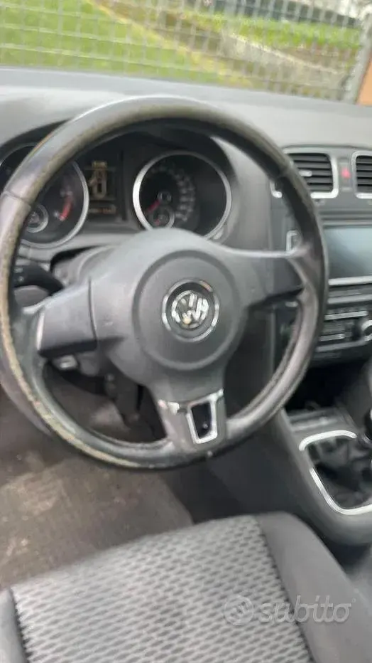 Usata VW Golf VI 110 CV (80 kW) 2010 Grigio Utilitaria