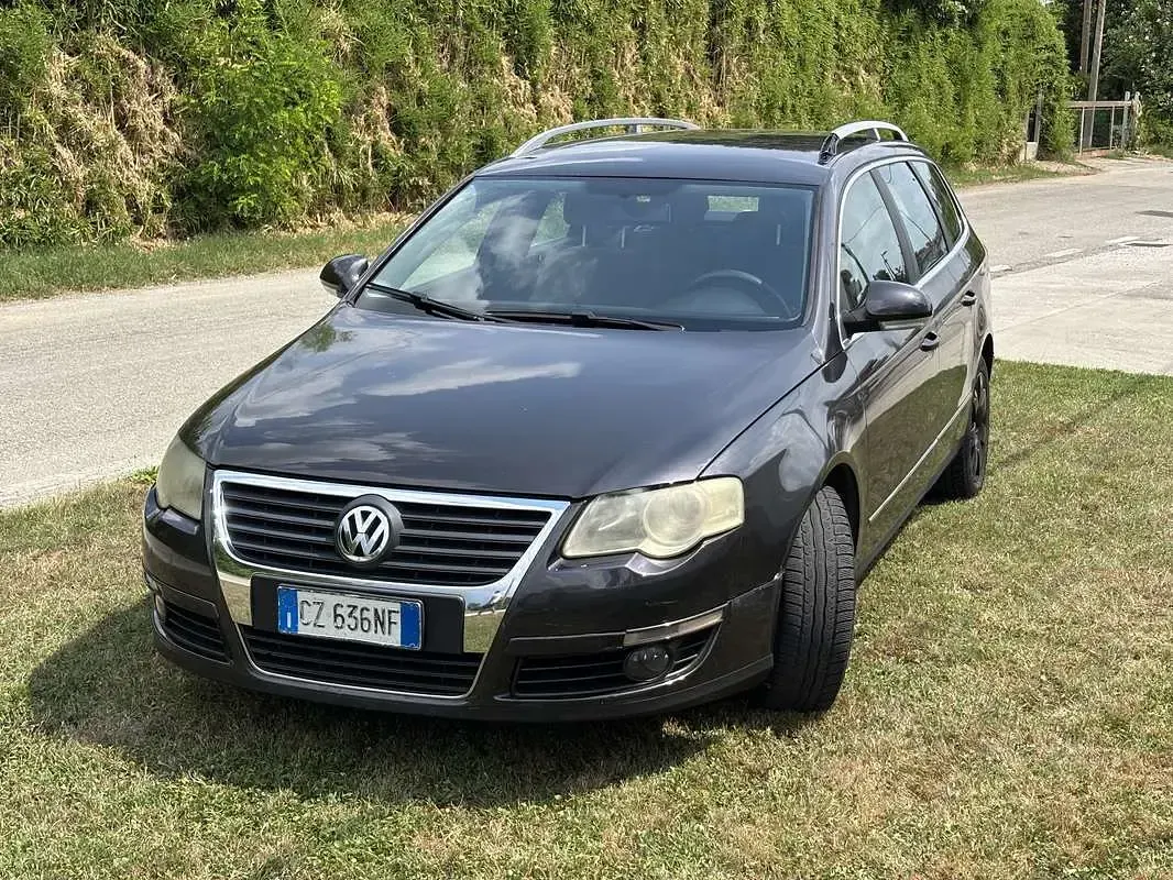 Usata VW Passat Comfortline 105 CV (77 kW) 2006 Station wagon