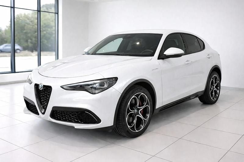 Usata Alfa Romeo Stelvio Veloce 209 CV (153 kW) 2024 Bianco SUV