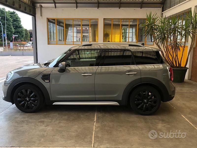 Usata Mini Countryman 136 CV (100 kW) 2017 Grigio SUV