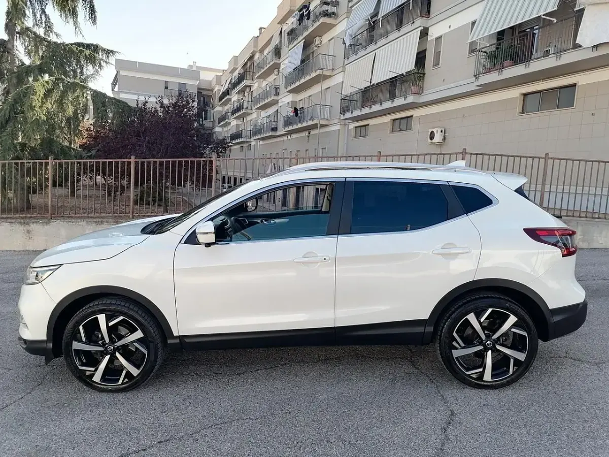 Usata Nissan Qashqai Tekna+ 110 CV (80 kW) 2018 Bianco SUV