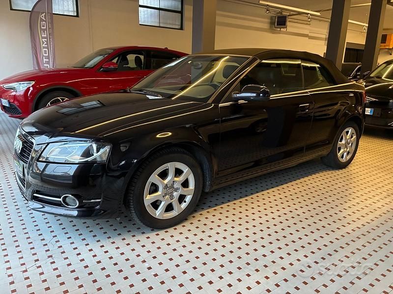 Nero Usata 2011 Audi A3 Cabriolet Ambiente Cabrio | 8500 € - Immagine 1/4