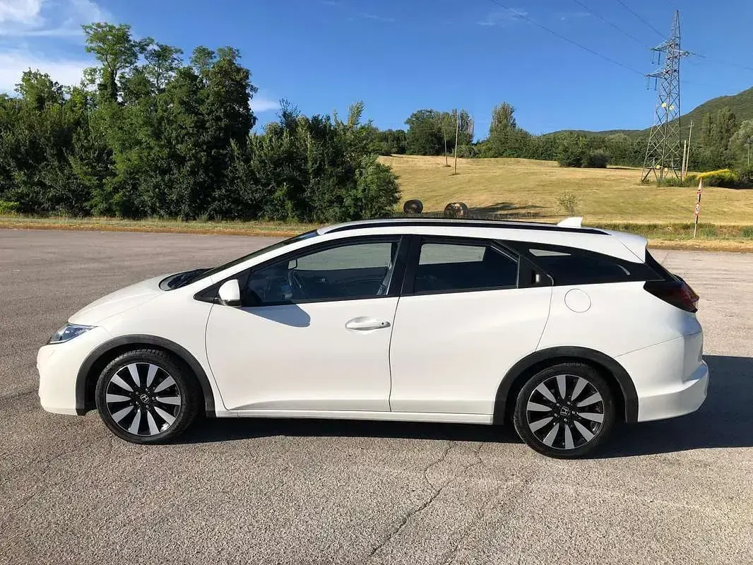 Usata Honda Civic Elegance 120 CV (88 kW) 2018 Bianco Station wagon