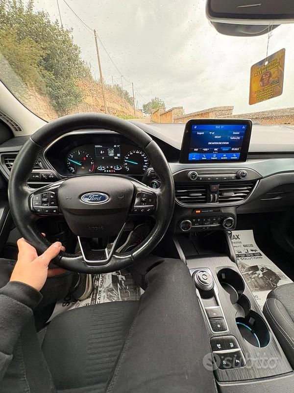 Usata Ford Focus Active 120 CV (88 kW) 2020 Bianco Station wagon