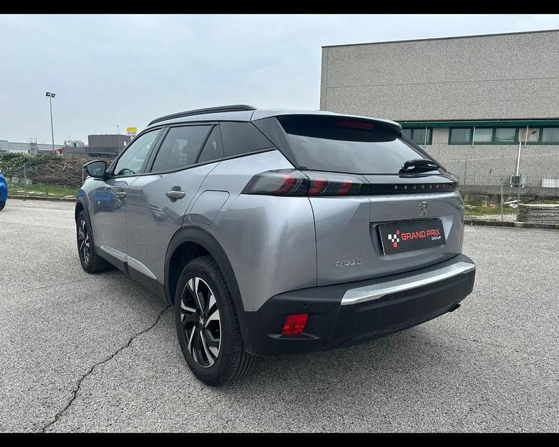 Usata Peugeot 2008 Allure 102 CV (75 kW) 2022 Grigio SUV