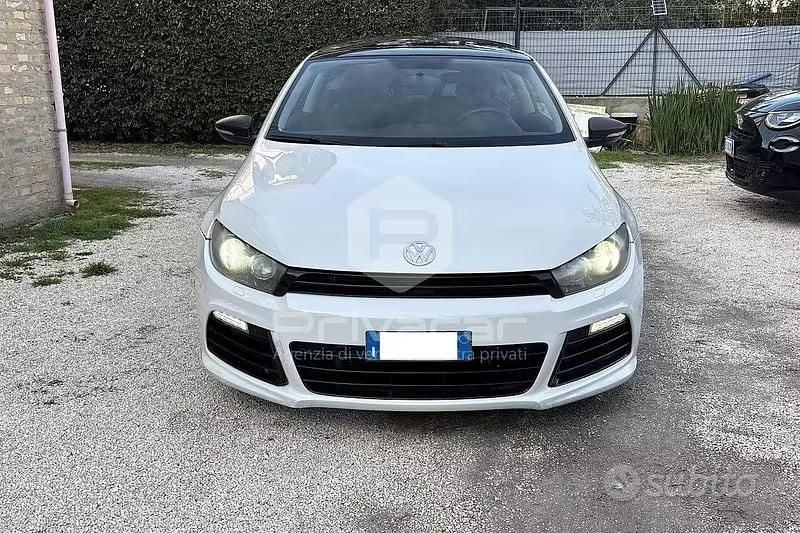 Begagnad VW Scirocco 160 HK (117 kW) 2010 Vit Sportkupé