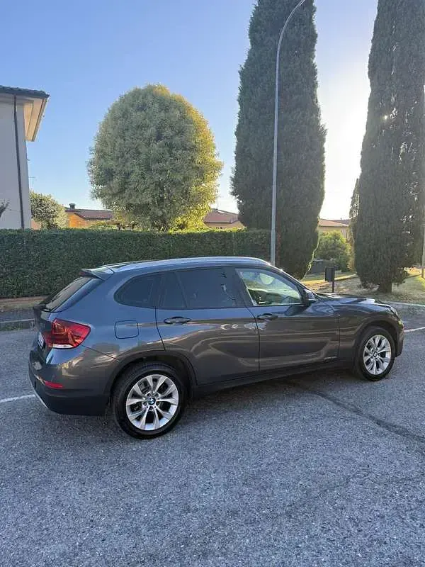 Usata BMW X1 M Sport 143 CV (105 kW) 2013 Grigio SUV