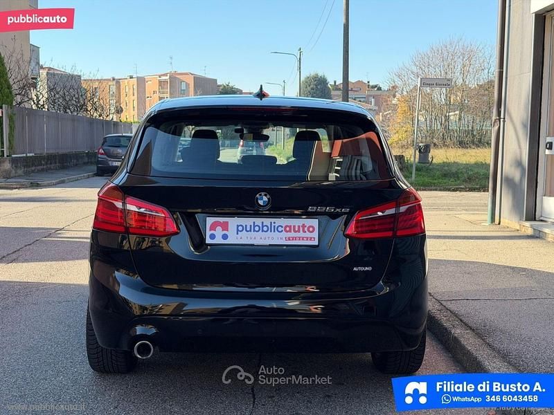 Usata BMW 225 Active Tourer Advantage 224 CV (164 kW) 2018 Nero Monovolume