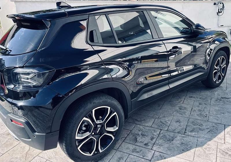 Usata Jeep Avenger Summit 101 CV (74 kW) 2023 Nero SUV
