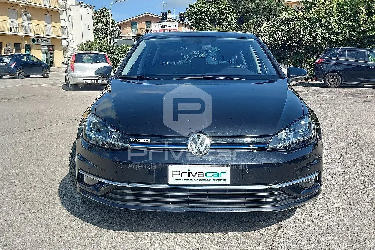 Usata VW Golf VII Executive 131 CV (96 kW) 2019 Nero Utilitaria
