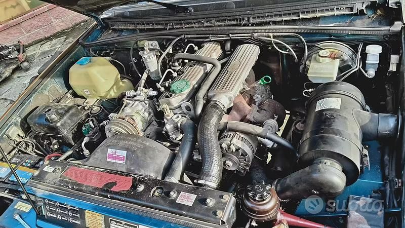 Usata Land Rover Discovery 113 CV (83 kW) 1990 Marrone SUV