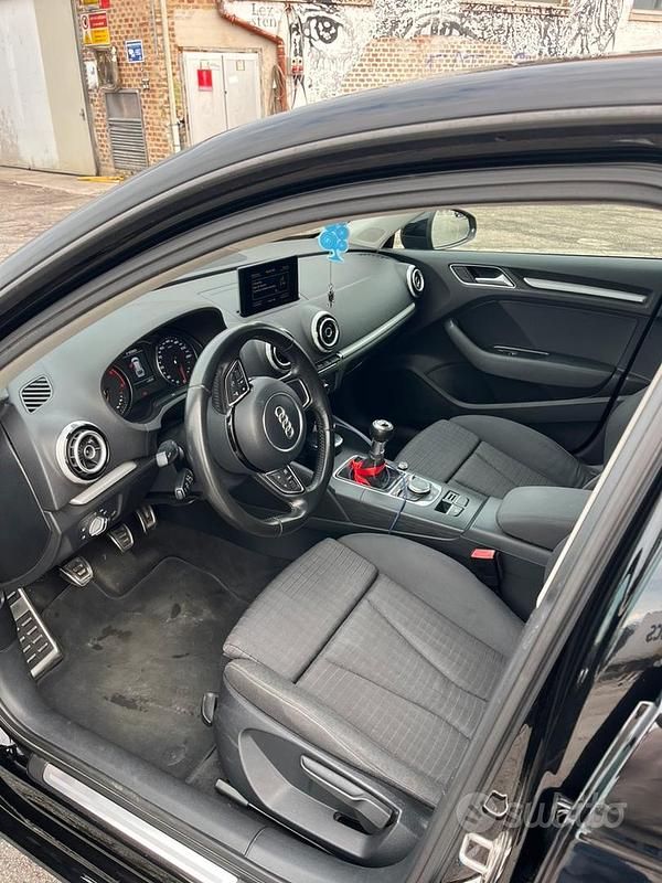 Usata Audi A3 Ambiente 110 CV (80 kW) 2015 Nero Berlina