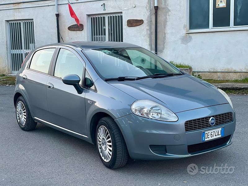 Usata Fiat Grande Punto 2007 Grigio Utilitaria