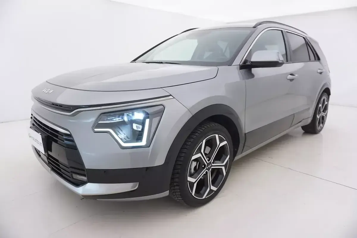 Usata Kia Niro 141 CV (103 kW) 2023 Argentoargento SUV