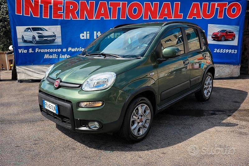 Usata Fiat Panda 4x4 S 95 CV (69 kW) 2015 Verde Utilitaria