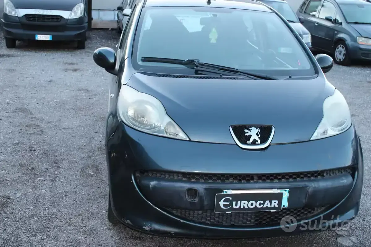 Usata Peugeot 107 68 CV (50 kW) 2008 Grigio Utilitaria