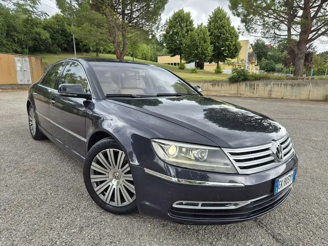 Usata VW Phaeton 239 CV (175 kW) 2011 Blu/azzurro Berlina
