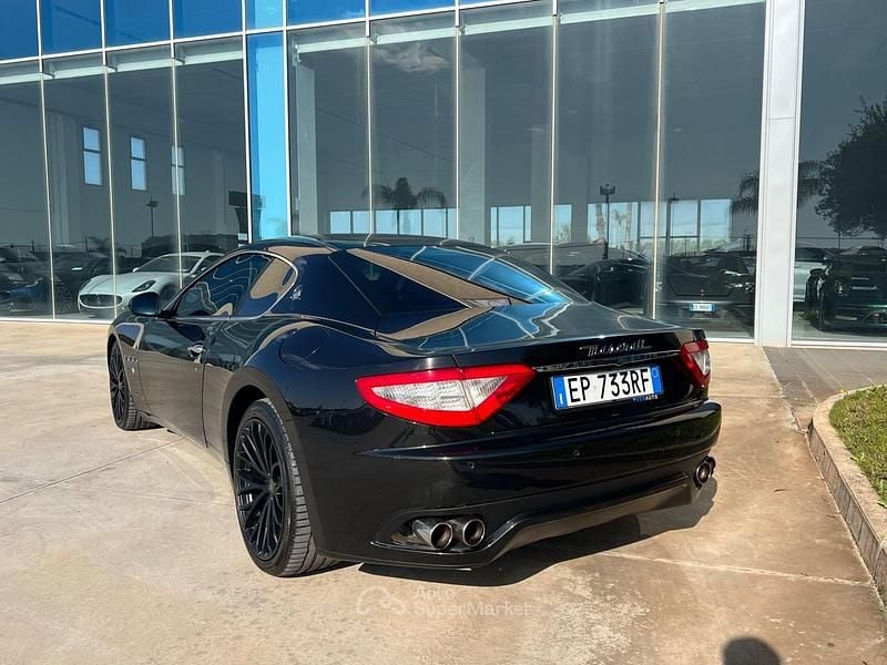 Usata Maserati Granturismo 405 CV (297 kW) 2013 Nero Coupé