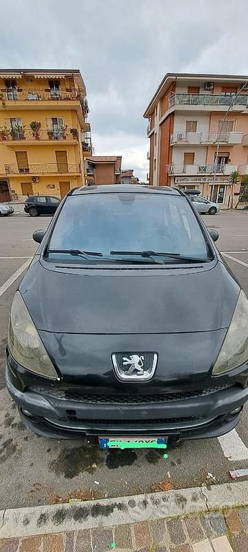 Usata Peugeot 1007 2006 Marrone Monovolume
