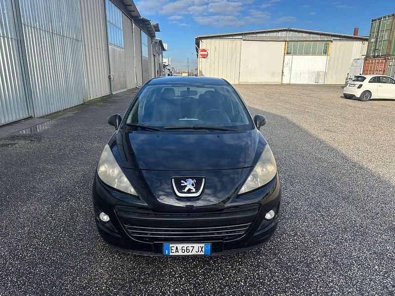 Usata Peugeot 207 75 CV (55 kW) 2011 Nero Berlina