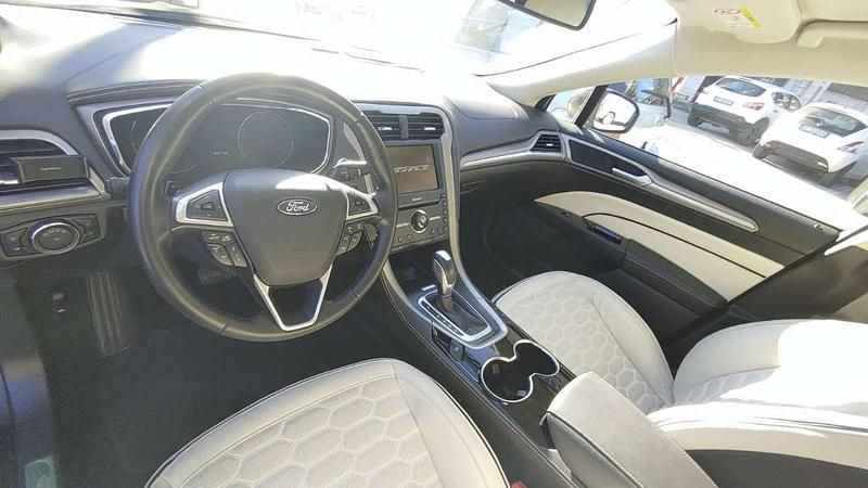 Usata Ford Mondeo Vignale 179 CV (131 kW) 2016 Marrone Station wagon