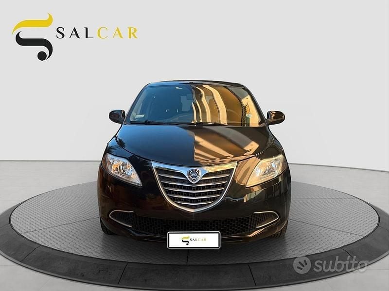 Usata Lancia Ypsilon Silver 69 CV (50 kW) 2013 Nero Utilitaria