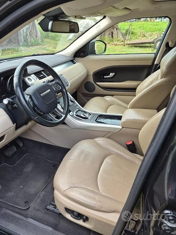 Usata Land Rover Range Rover evoque Pure 150 CV (110 kW) 2017 Nero SUV