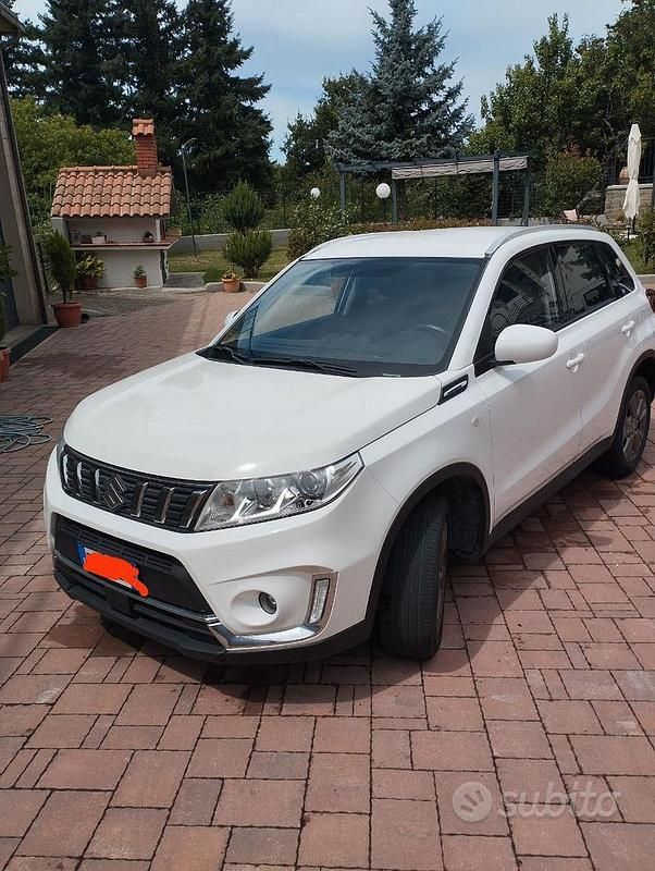 Usata 2020 Suzuki Vitara SUV | 17.500 € (Buon prezzo) - Immagine 1/4